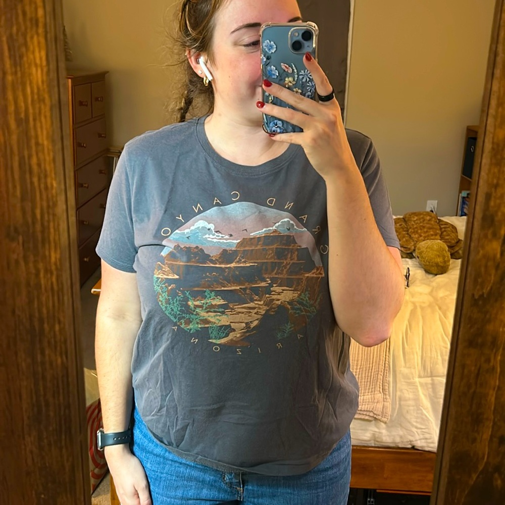 Graphic tee